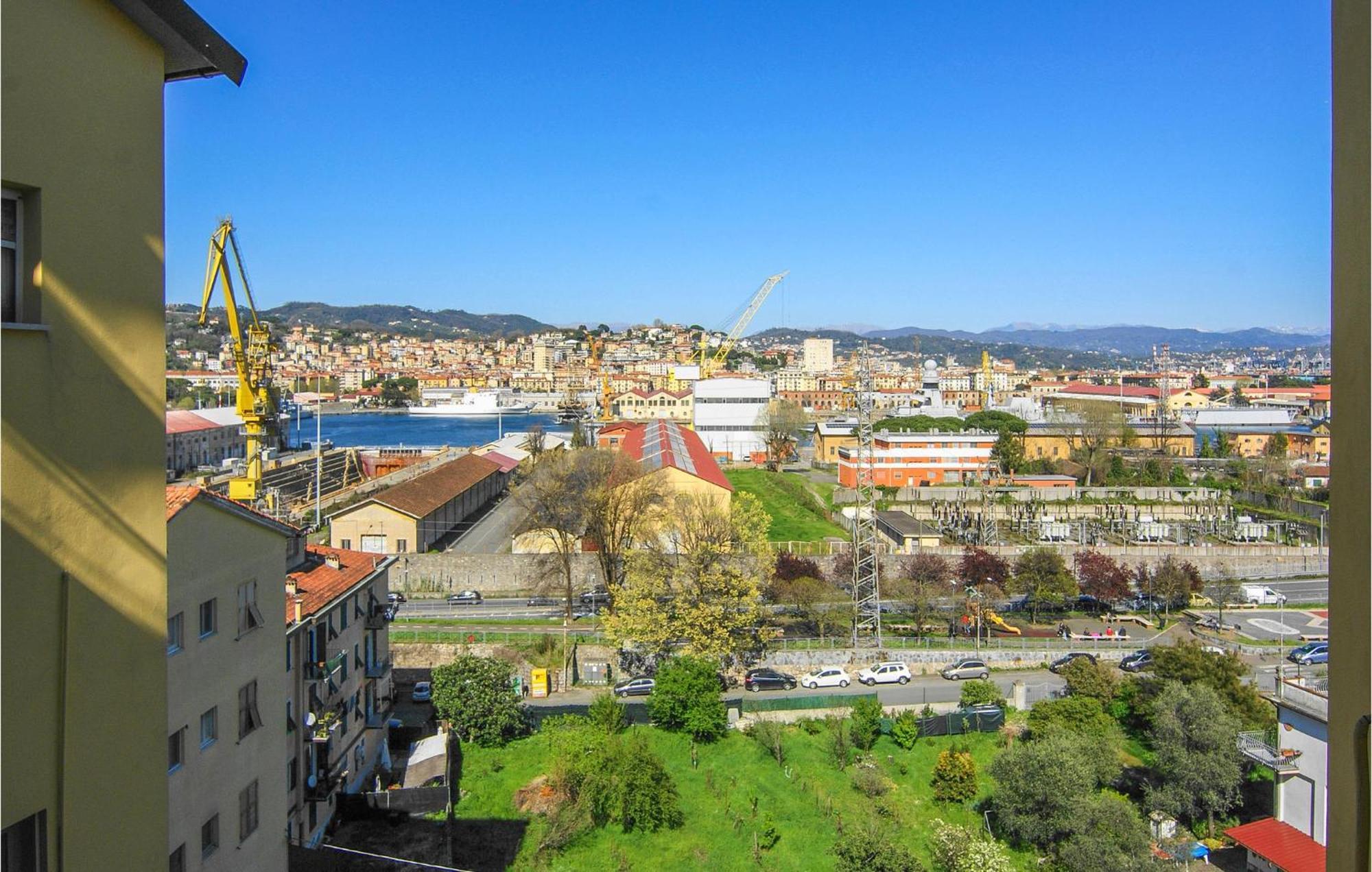 Cozy Apartment In La Spezia With Wifi Ngoại thất bức ảnh